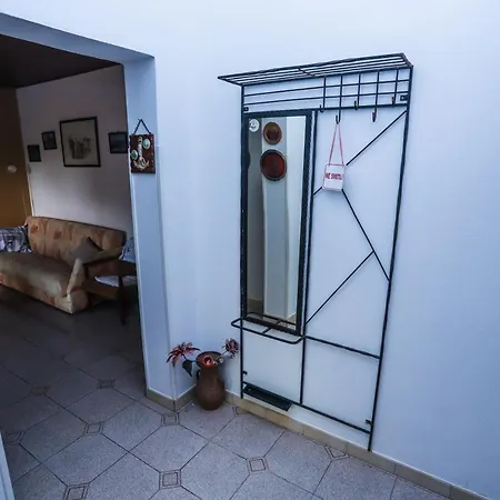 Dolores Apartment *